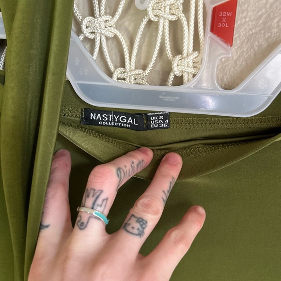 Nasty Gal Green Skirt and Cropped Long Sleeve Matching Set Size 4 - Picture 3 of 7